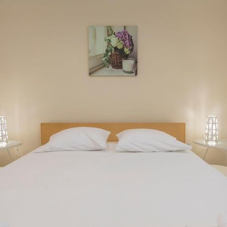 Martim Moniz Charming By Lisbon Village Apartments Eksteriør billede